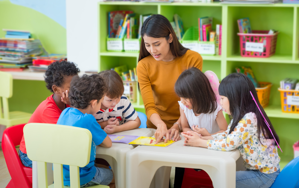 American Kids Struggling to Read